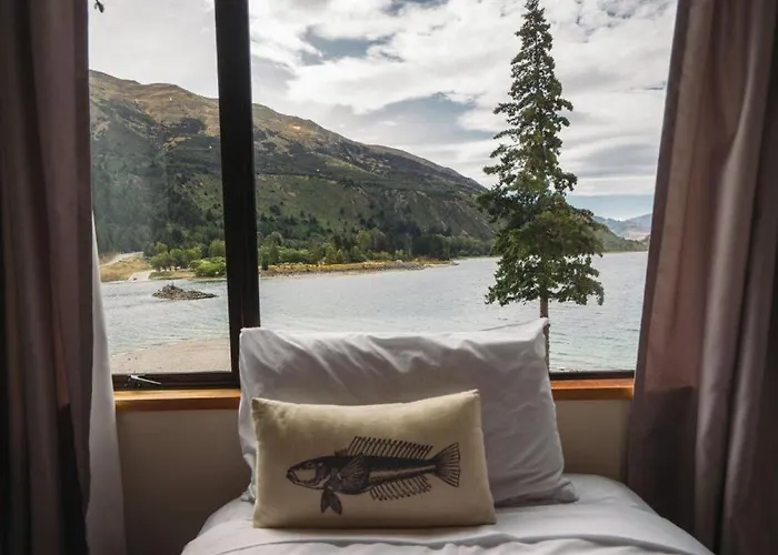 Hawea Hotel 4*