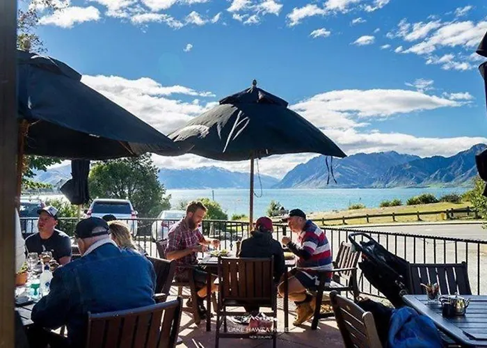 Hawea Hotel
