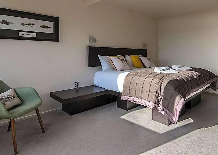 Hotel Hawea