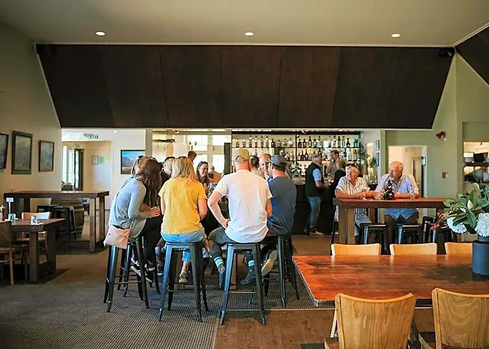 Hawea Hotel