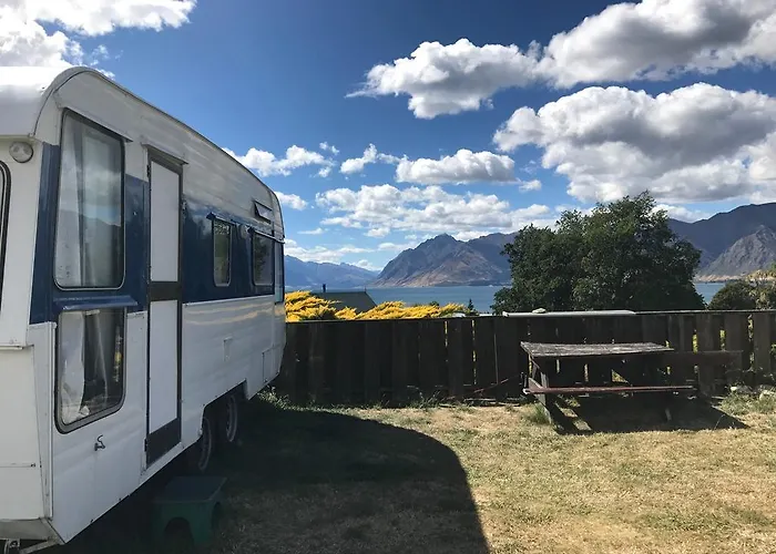 Hawea Hotel